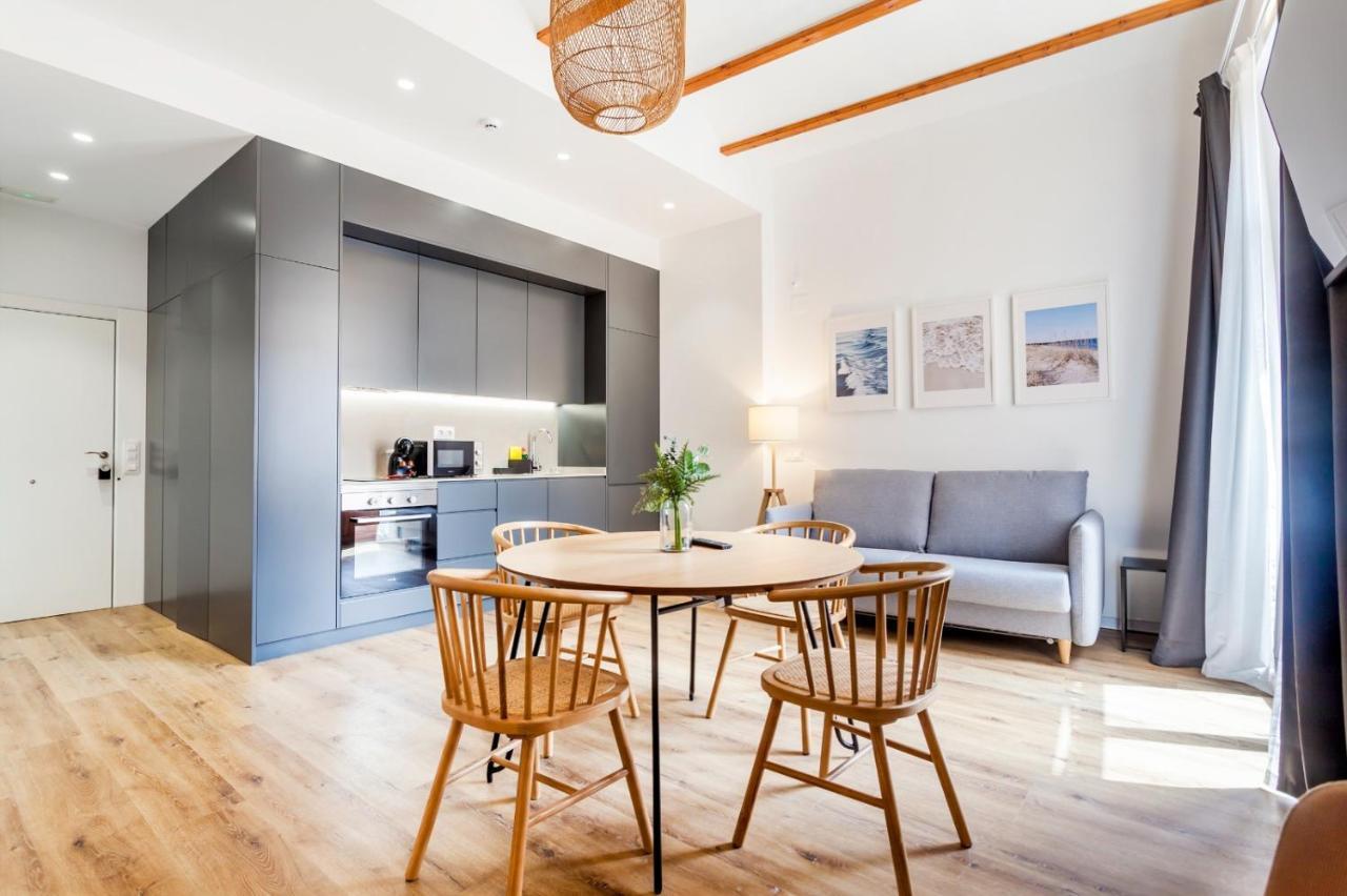 Puerto Beach Suites Valensiya Dış mekan fotoğraf
