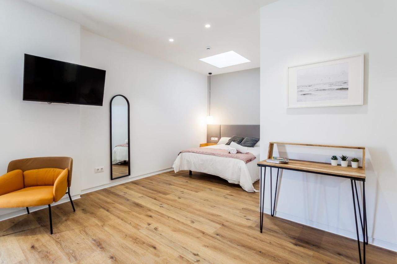 Puerto Beach Suites Valensiya Dış mekan fotoğraf