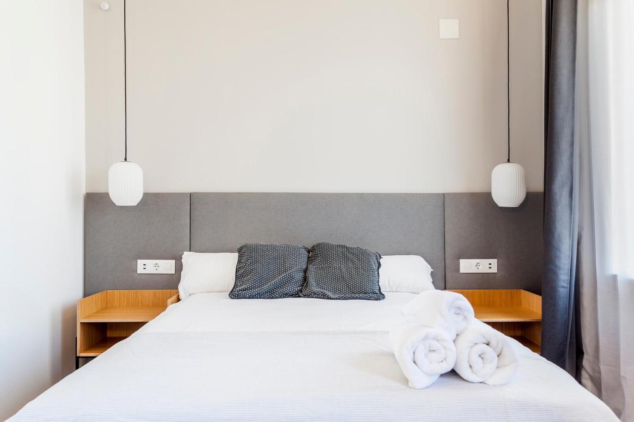 Puerto Beach Suites Valensiya Dış mekan fotoğraf