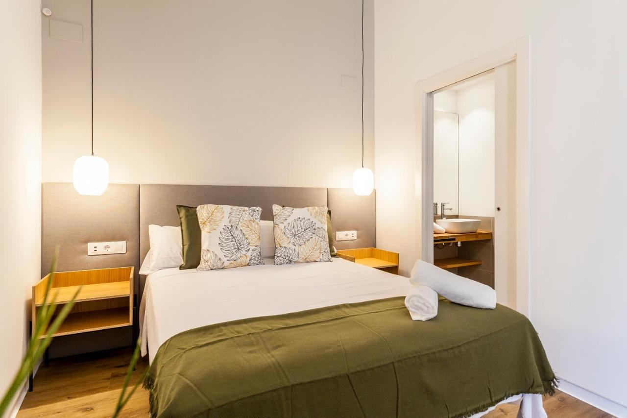 Puerto Beach Suites Valensiya Dış mekan fotoğraf