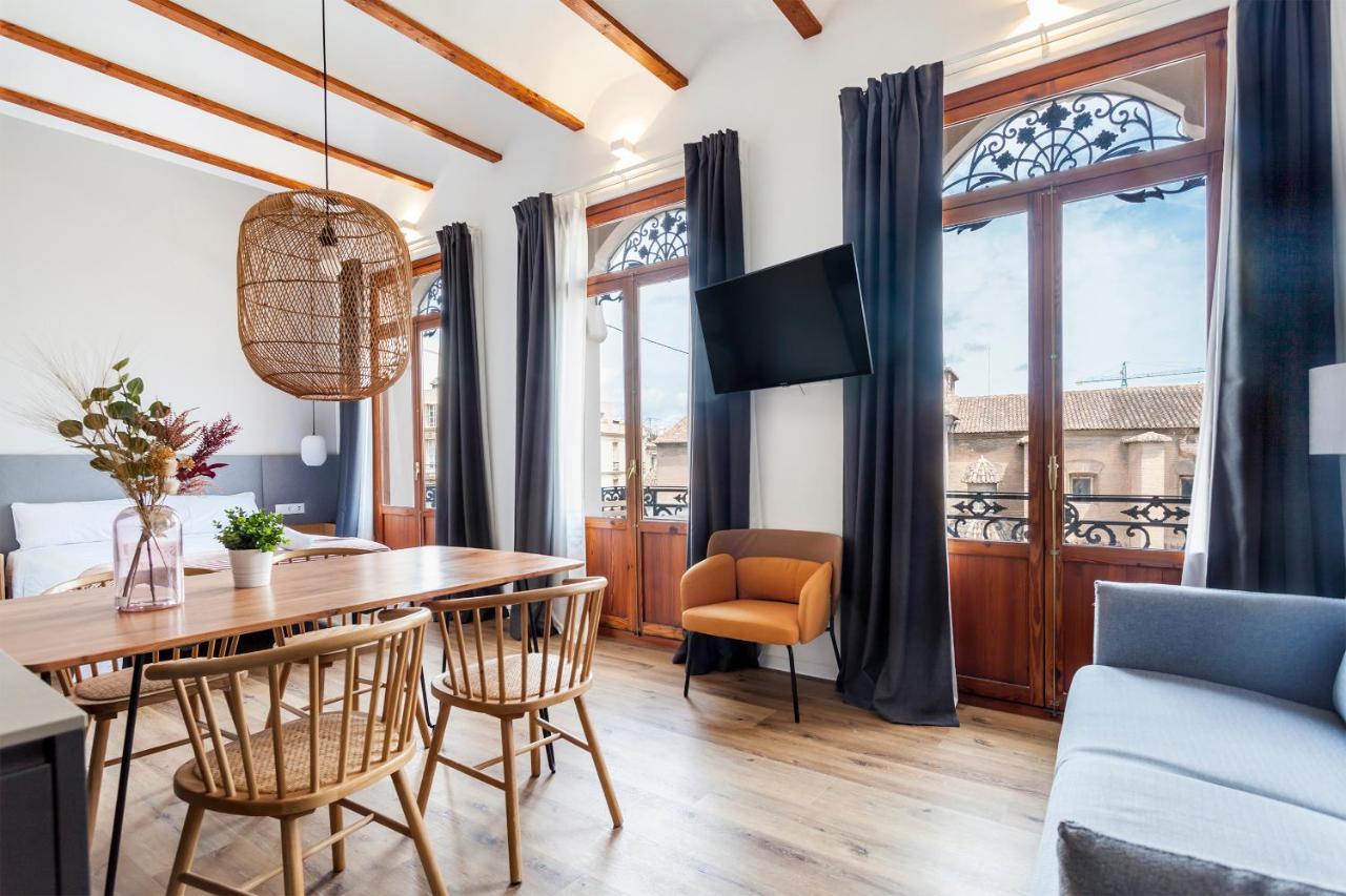 Puerto Beach Suites Valensiya Dış mekan fotoğraf
