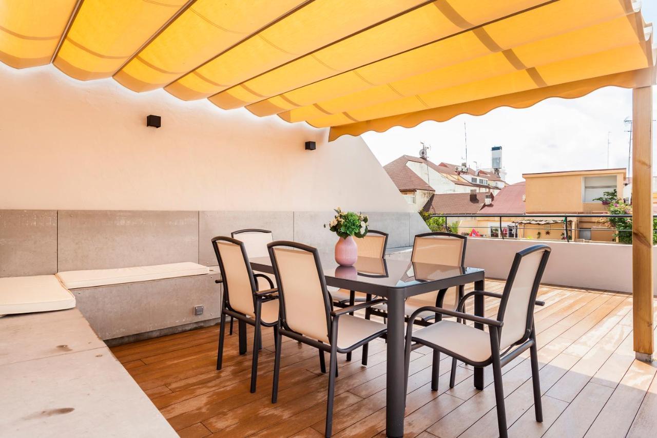 Puerto Beach Suites Valensiya Dış mekan fotoğraf