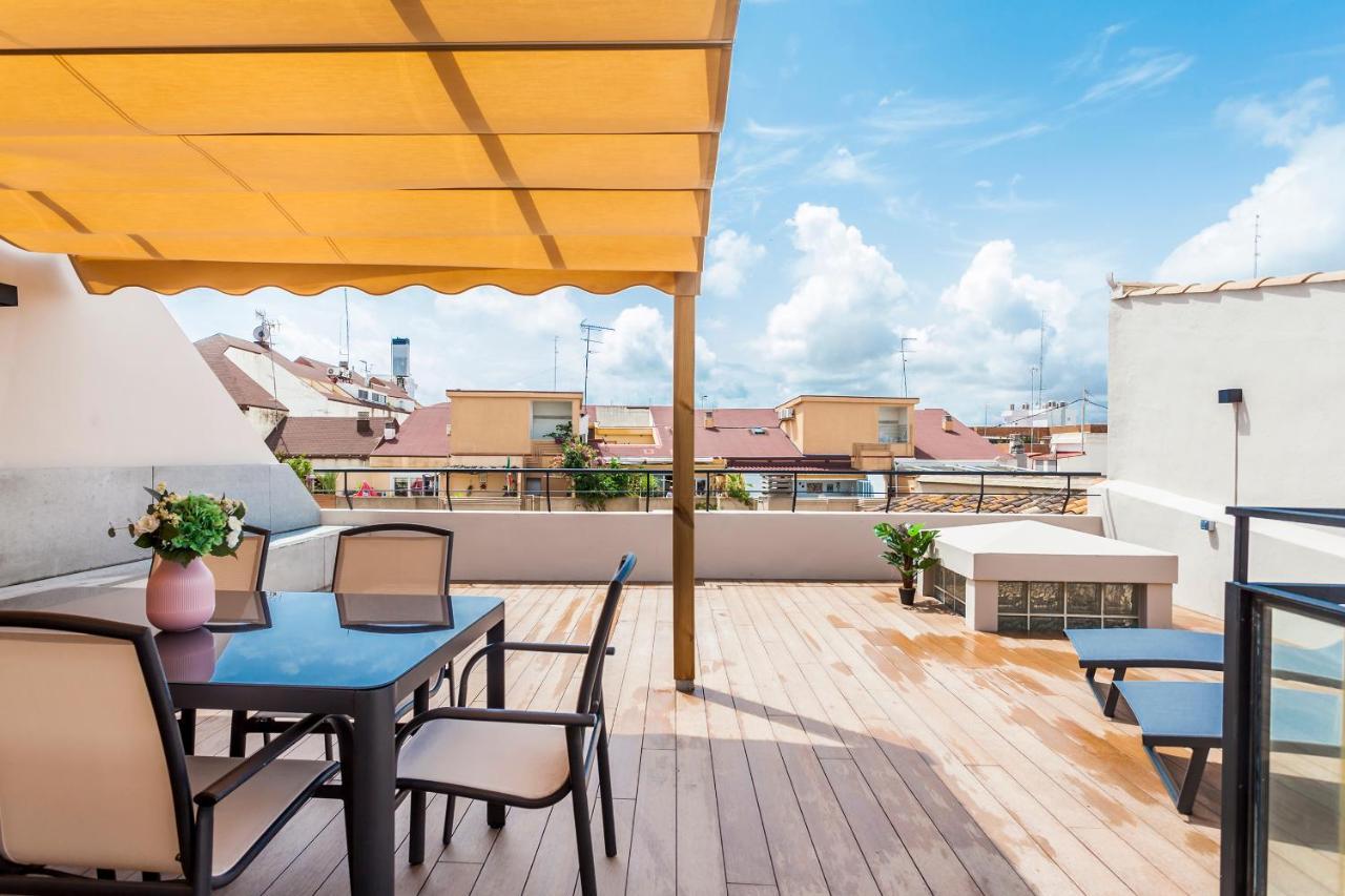 Puerto Beach Suites Valensiya Dış mekan fotoğraf