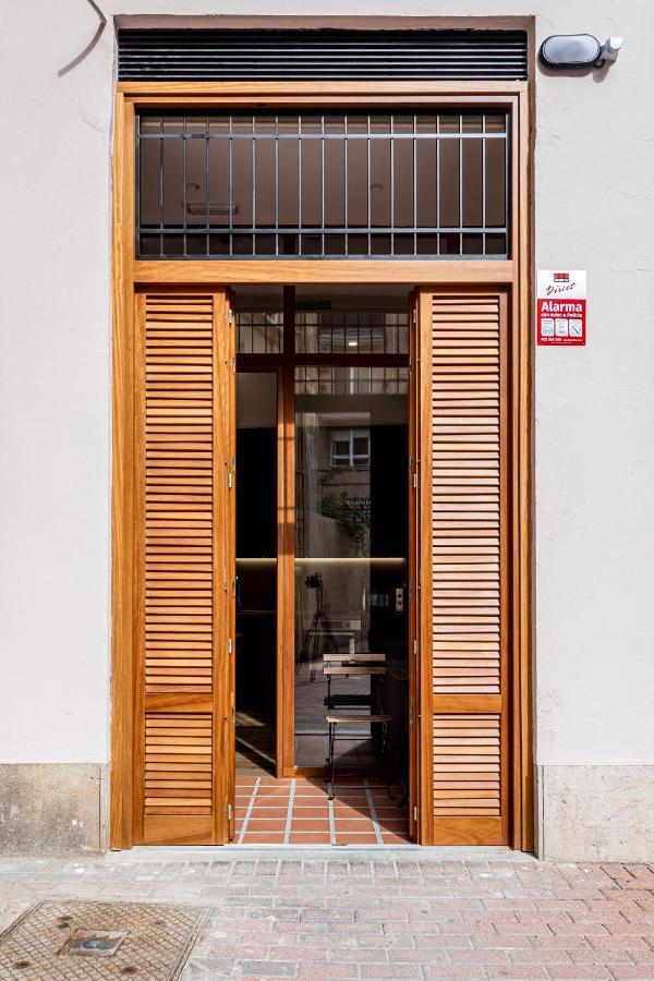 Puerto Beach Suites Valensiya Dış mekan fotoğraf